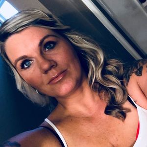 Meet your Posher, Jenn